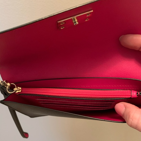 Black Kate Spade Wristlet - Picture 3 of 3